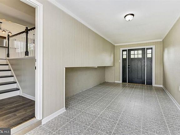 2nd image of 6 Maiese Ave