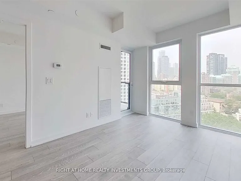 159 Wellesley St E #1401 — Photo 13