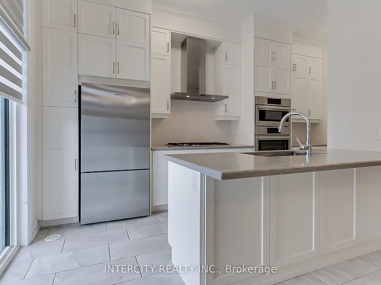 7 Adaskin Ave — Photo 15