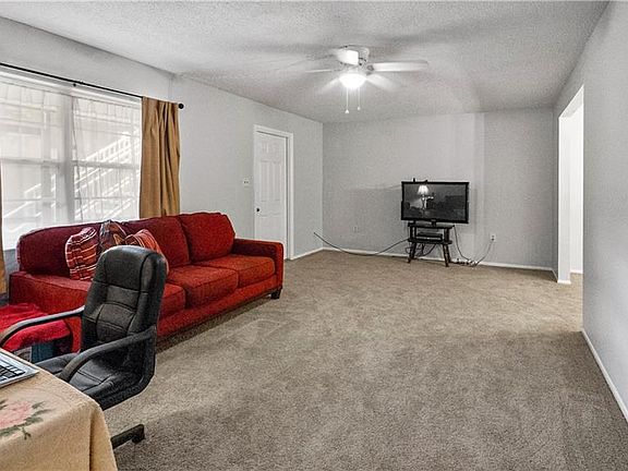 5th image of 700 E Airport Blvd APT B4