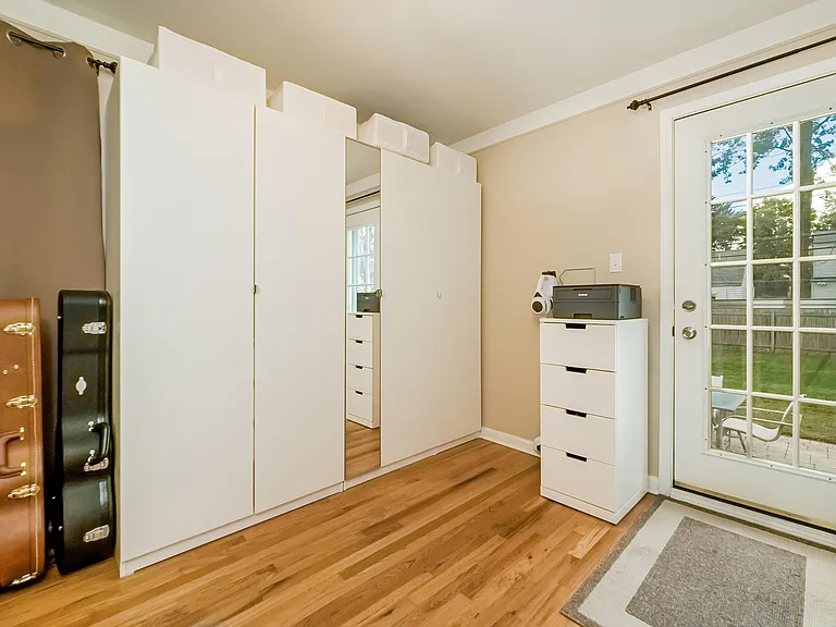 141 Girard Ave — Photo 19
