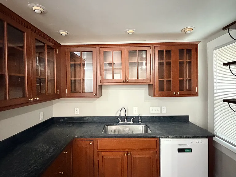 103 S Water St — Photo 6