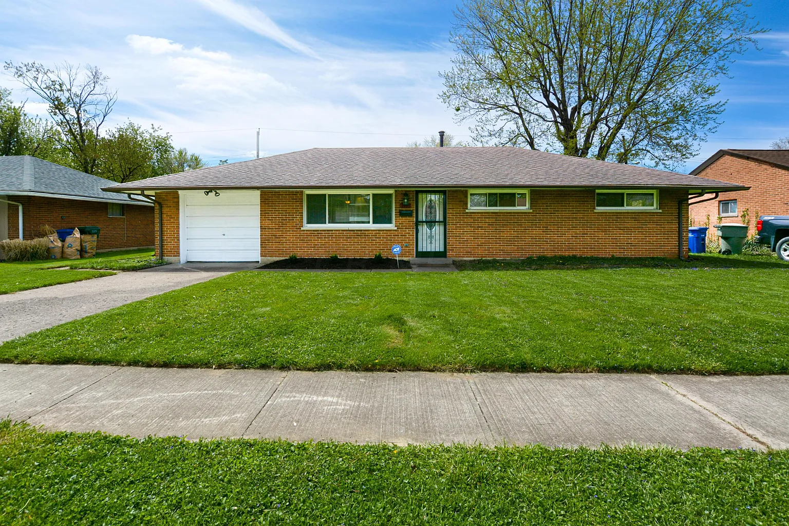 3513 Roswell Dr photo 1