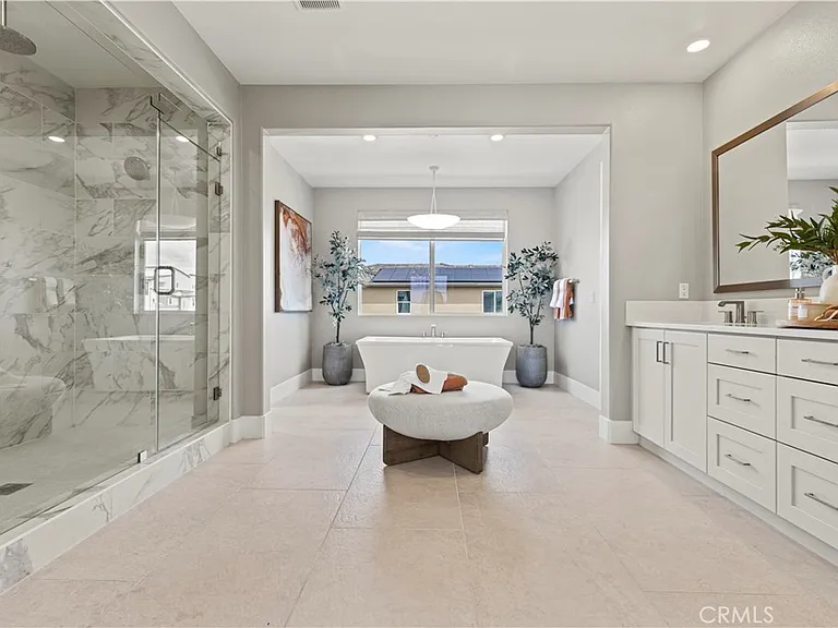 402 Shrike — Photo 10