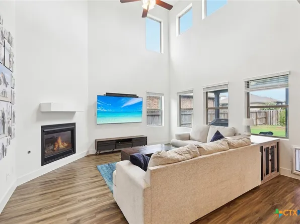 2224 Littleleaf Ln, Leander, TX 78641