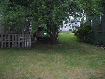 5th image of 412 E Pioneer St