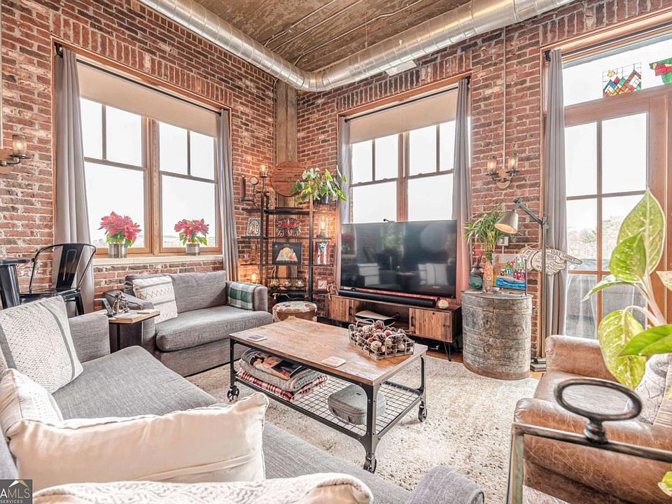 1st image of 3235 Roswell Rd NE Unit 819