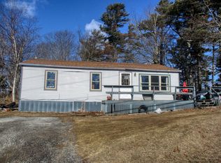 98 Eastern Ave, Boothbay Harbor, ME 04538