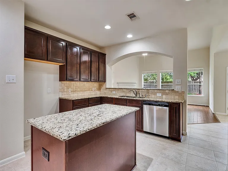 28006 Hollyfare Dr — Photo 15