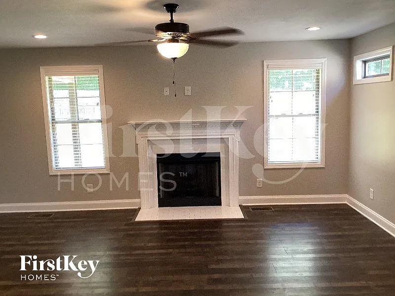 Building Photo - 1389 Abby Lou Dr