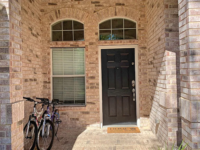 524 Breton Dr — Photo 5