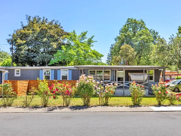 420 Oak St, Rogue River, OR 97537