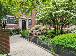 1992 Commonwealth Ave #B, Brighton, MA 02135