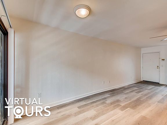 3rd image of 1002 30th St APT 201