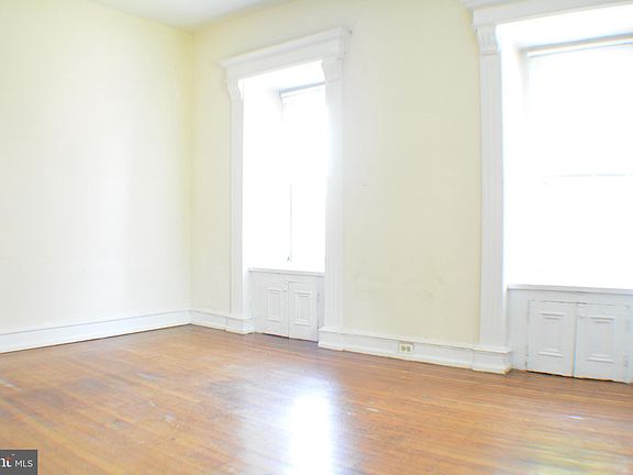 4th image of 122 W Manheim St APT 11