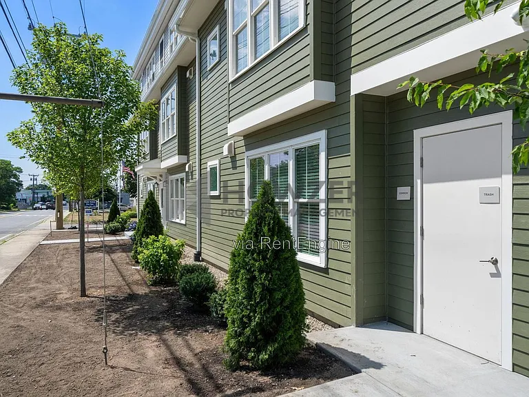 Barnstable Flats — Photo 25