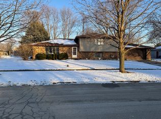20937 S Ron Lee Dr, Shorewood, IL 60404