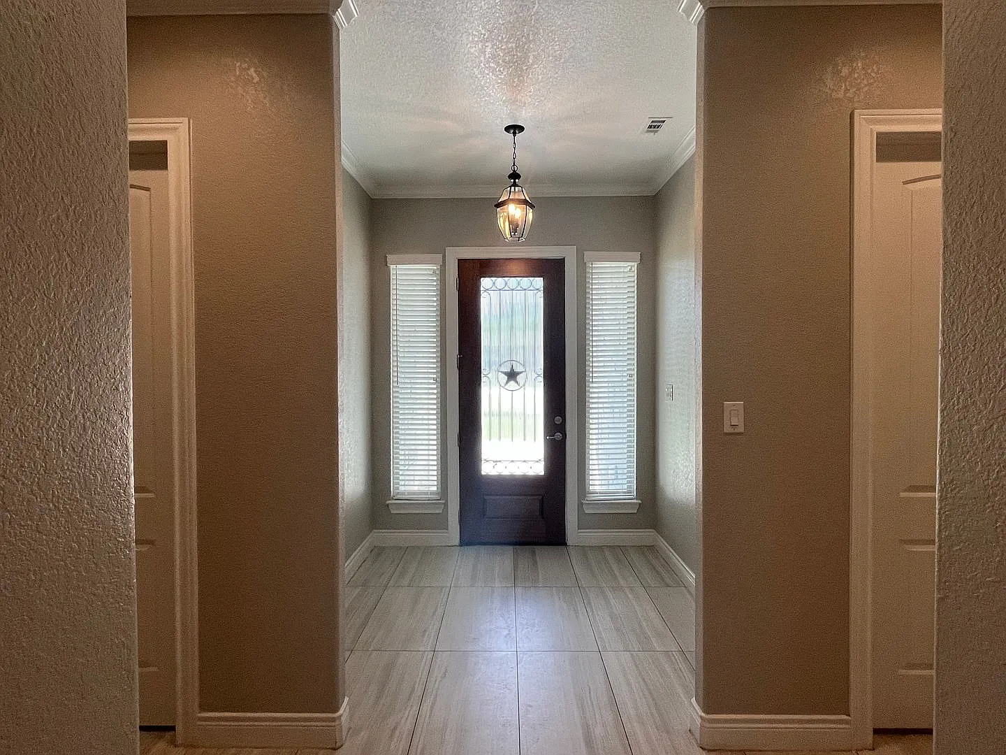 4815 Viewcrest Rd., San Antonio, TX. 78217 — Photo 4