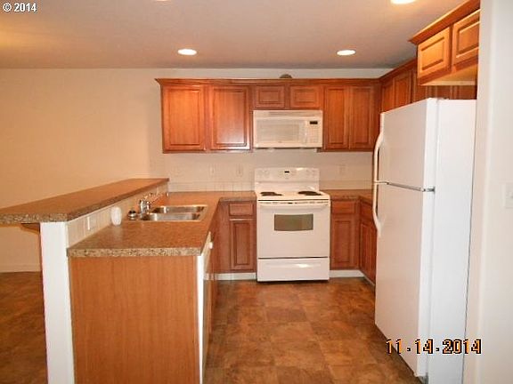 3rd image of 6913 NE 55th Ave