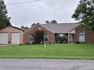 108 Olde Towne Dr, Bardstown, KY 40004