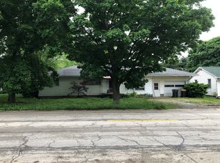 310 N Jackson St, Cerro Gordo, IL 61818