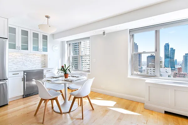 Sold by Compass | media 20