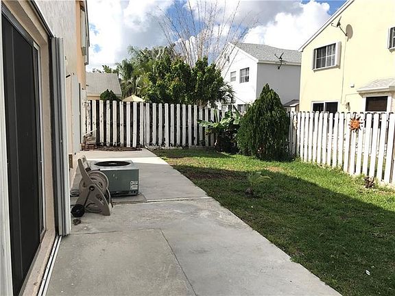 3rd image of 7061 SW 41st Pl #0