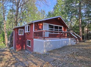 39284 Manzanita Dr, Oakhurst, CA 93644