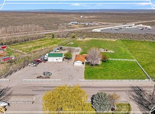 26 E Huyser Dr, Shoshone, ID 83352
