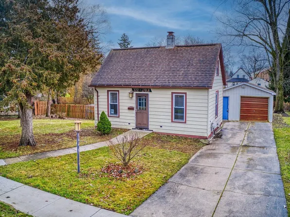 322 Lytle Ave, Harbor Beach, MI 48441