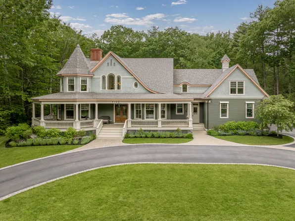 5 Rock Crest Drive, Cape Elizabeth, ME 04107