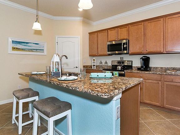2nd image of 12400 Cinqueterre Dr #12400