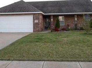 2304 W Sunset St, Rogers, AR 72756