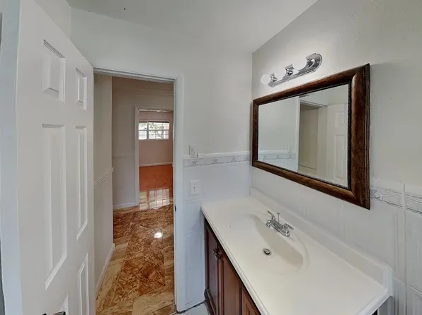 232 SW 12th Ave, Fort Lauderdale, FL 33312