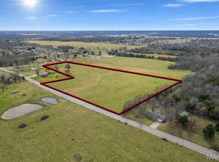 1801 Tower Rd, Lebanon, MO 65536