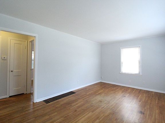 2nd image of 5300 W 50th Ter