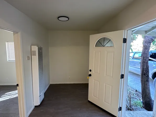 14638 Calvert St #B, Van Nuys, CA 91411