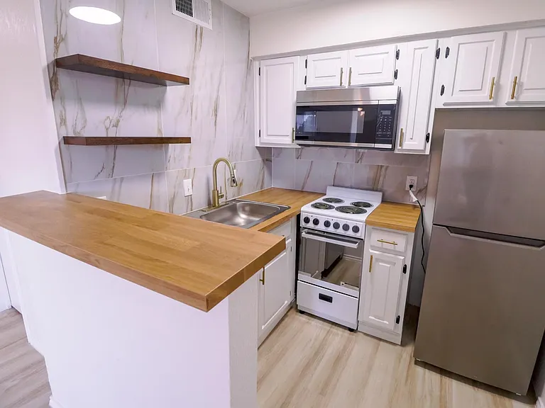 2309 Balsam Dr #K301 — Photo 2