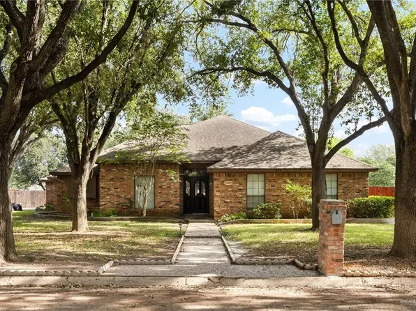 2205 Village Dr, Mission, TX 78572