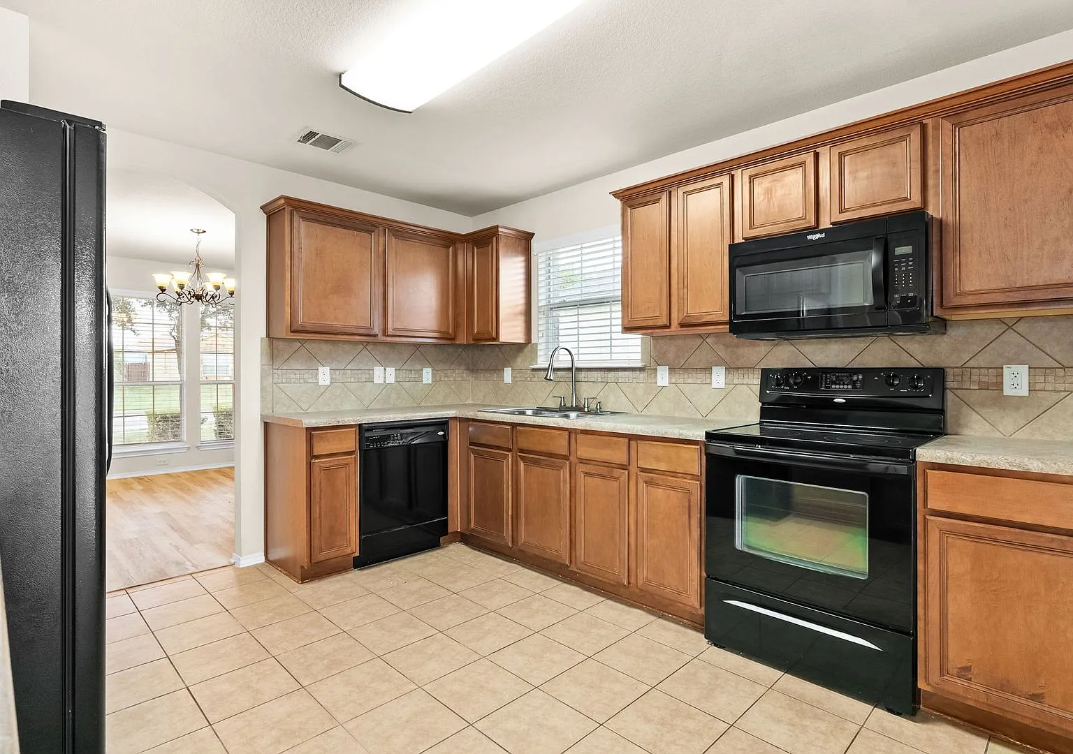 6106 Emilie Lane — Photo 3
