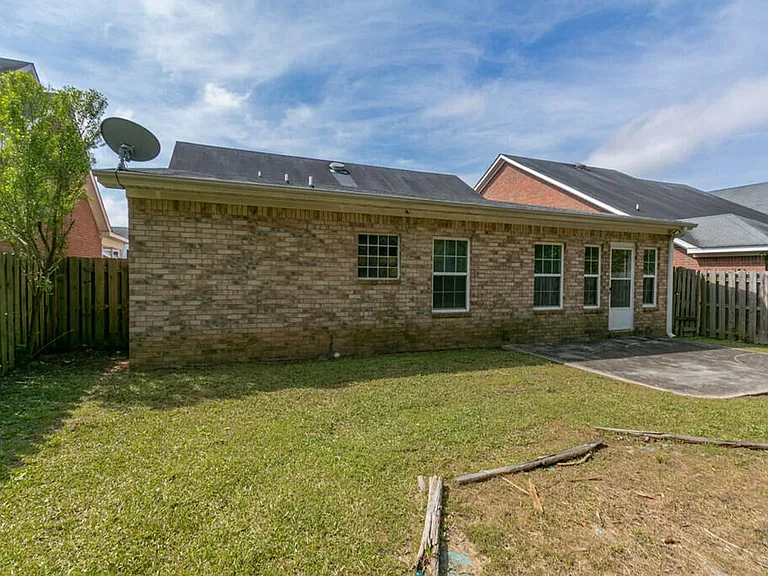 7624 Pleasantville Way — Photo 39