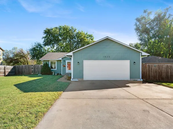 1412 N Kelly Ct, Augusta, KS 67010