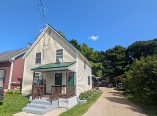 8 Cross St, Lincoln, NH 03251