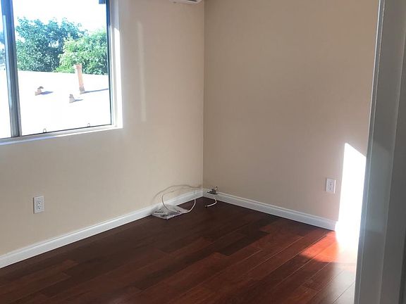 2nd bedroom w A/C