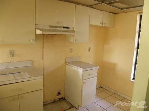 2nd image of 5120 Palm Hill Dr APT 227