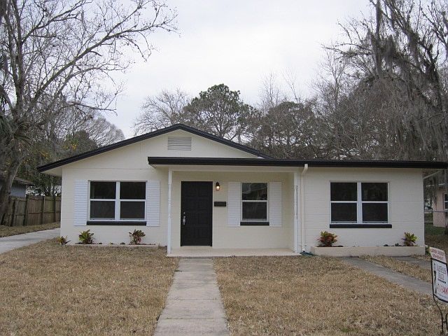 1st image of 263 Monterey Ave