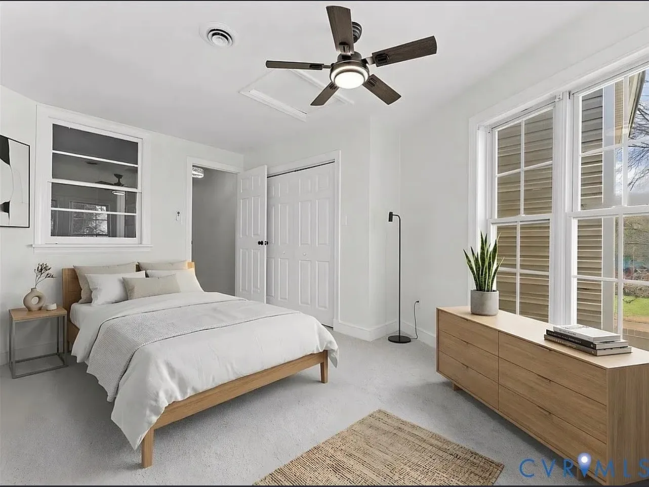4 bed, 2192 sqft, $1,100 — Photo 1