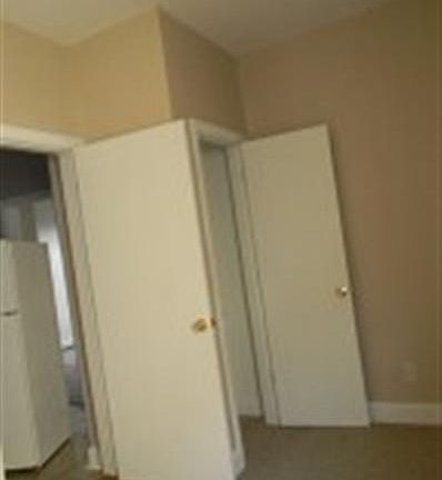 3rd image of 52 Norwood St