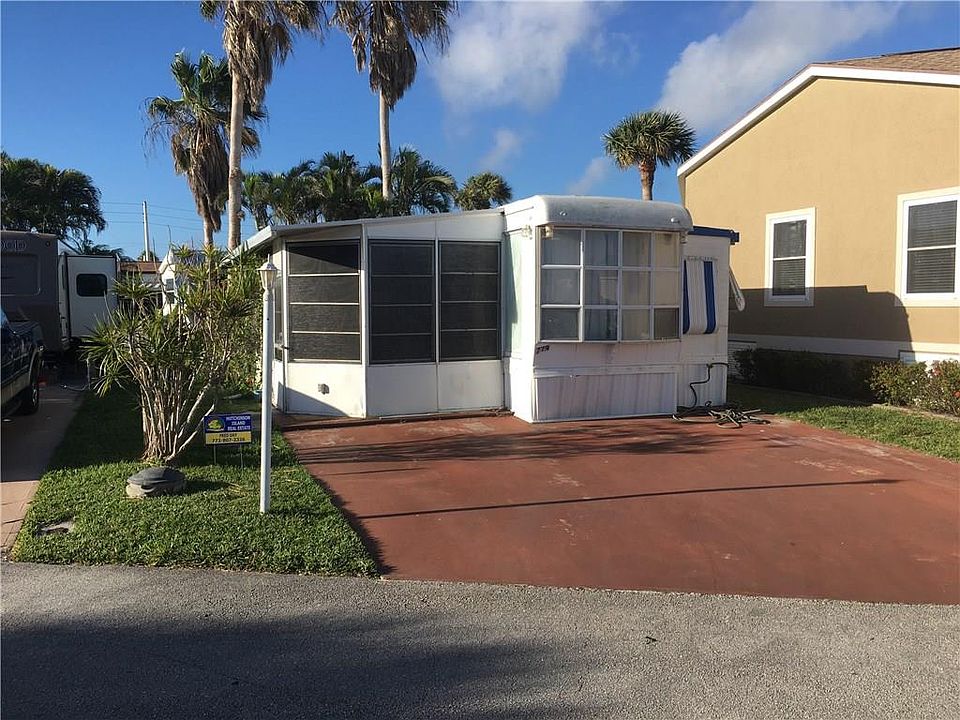 1st image of 779 Nettles Blvd