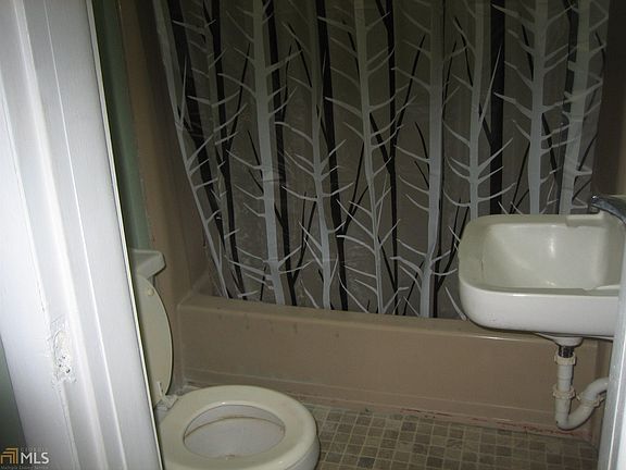 5th image of 105 Bobby Donaldson Ave